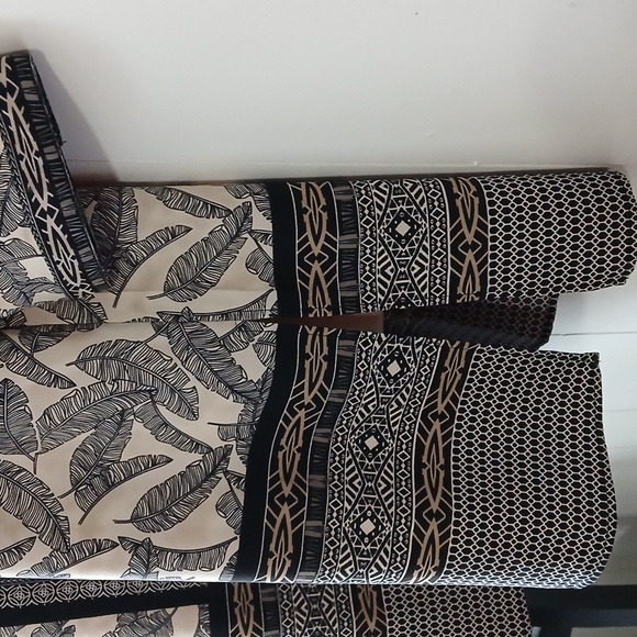 3/4 Sleeve Button-down Tunic Style Top size L - Picture 3 of 9